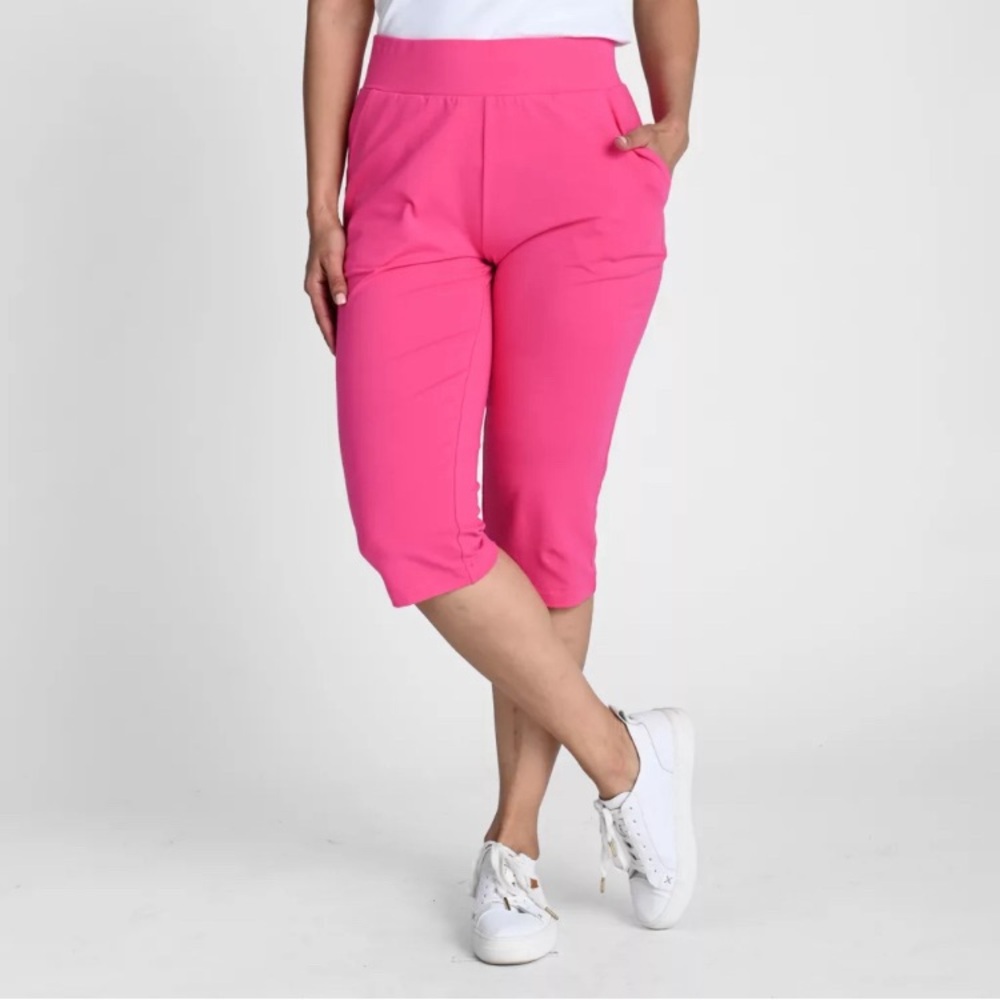 Christopher & Banks Capri. Size 22W. New.